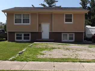 402 W Main St, Montezuma, IA 50171