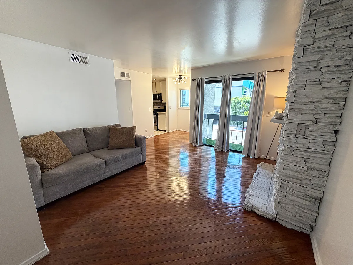 Living Room - 1940 N Highland Ave #24