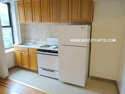 2nd image of 8524 Lefferts Blvd