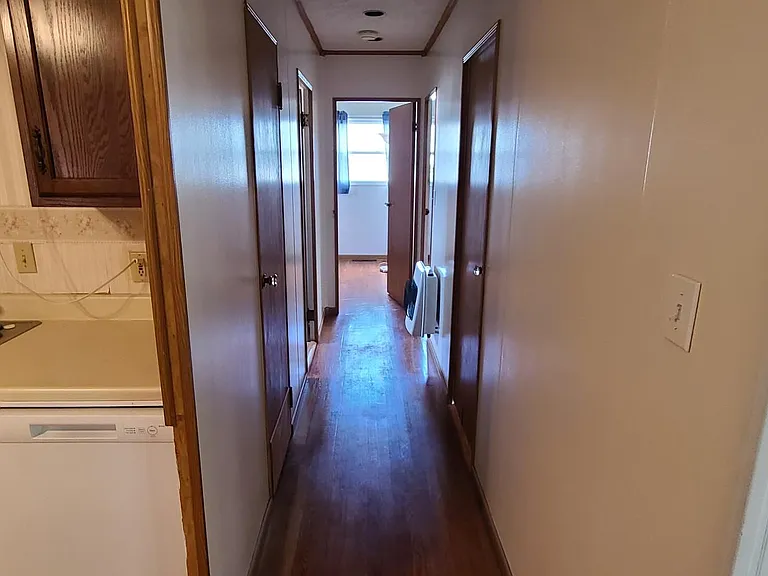 1465 Woodland Dr — Photo 22