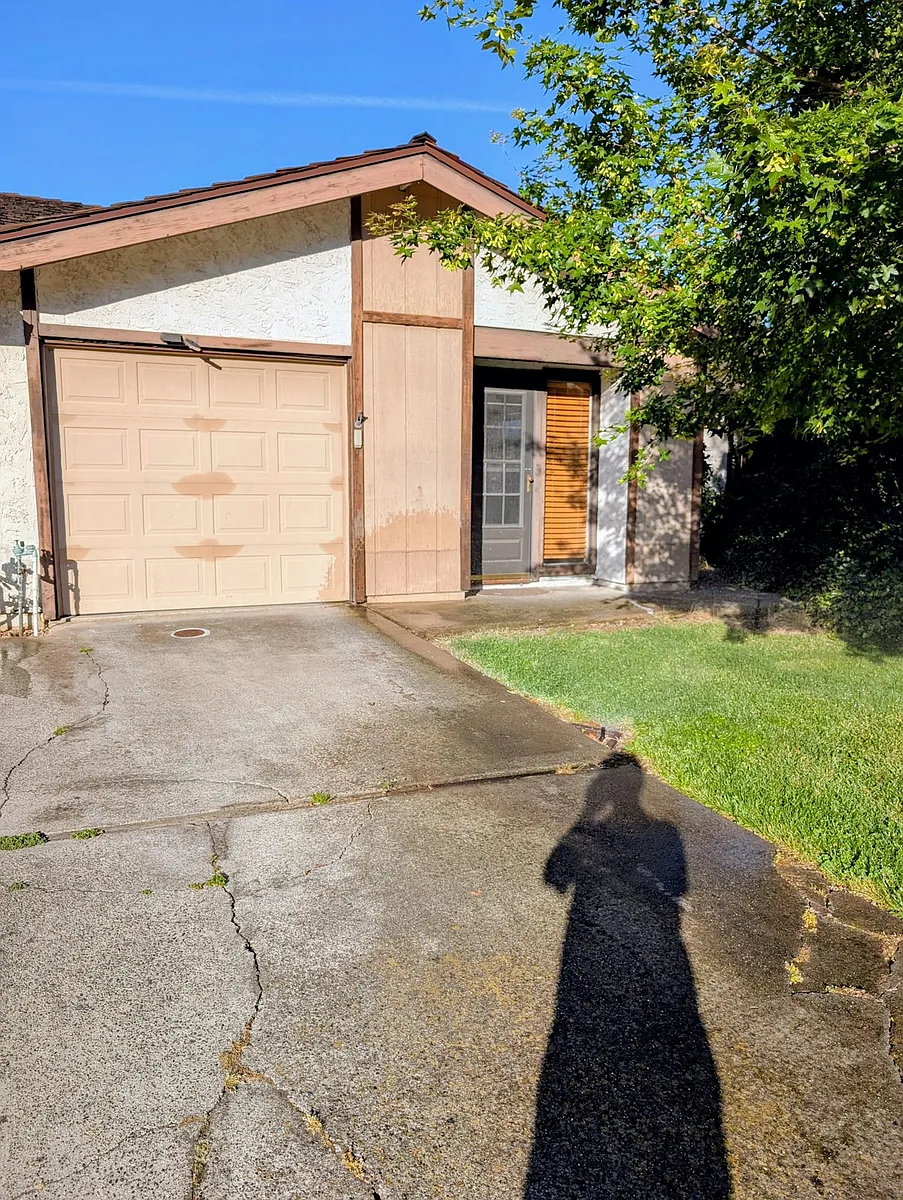 Building Photo - 2437 Rashawn Dr
