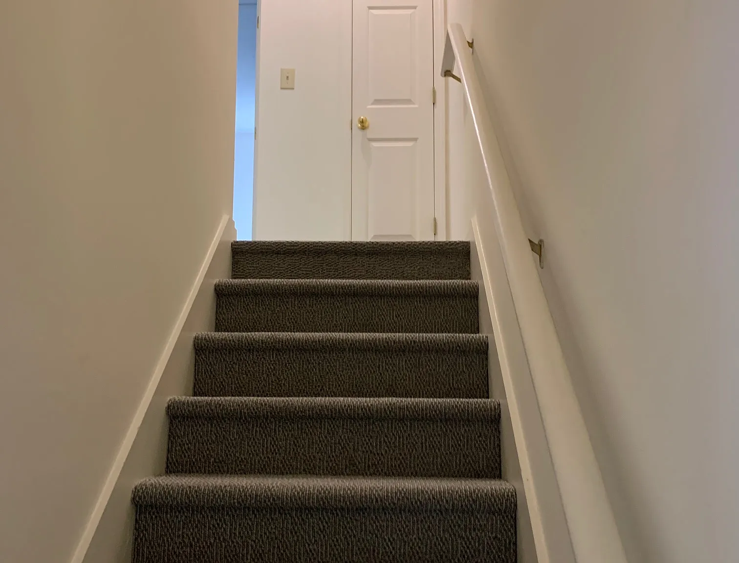 2 bed, 1.5 bath, 950 sqft, $1,100 — Photo 2
