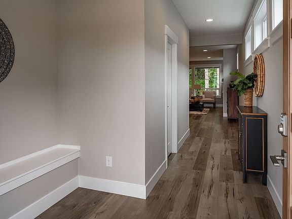 2nd image of 2912 S White Salmon Dr #N44k5s