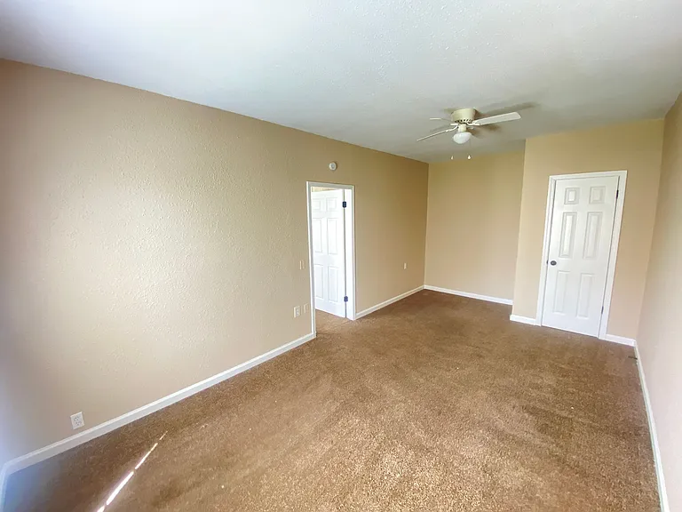 1410 Alta Vista Ave — Photo 2