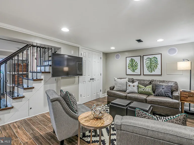 63 Academy Rd — Photo 28