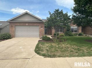1516 17th St, De Witt, IA 52742