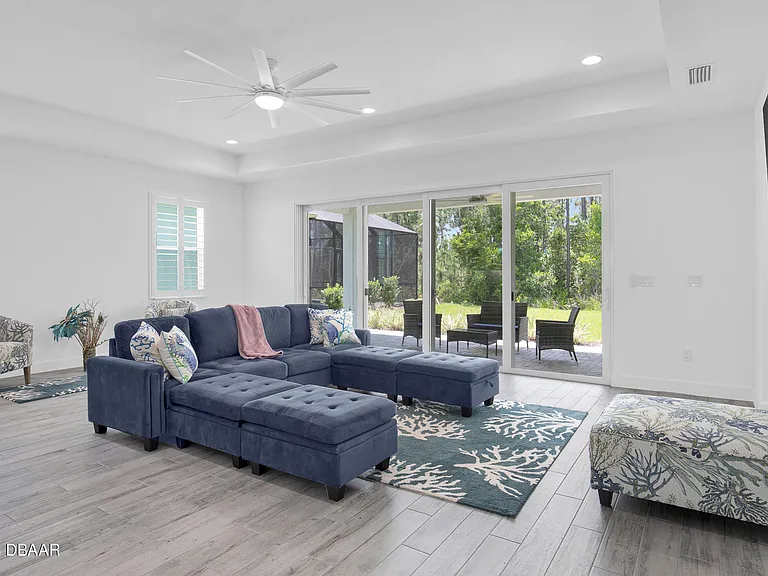 853 Bama Breeze Dr — Photo 3