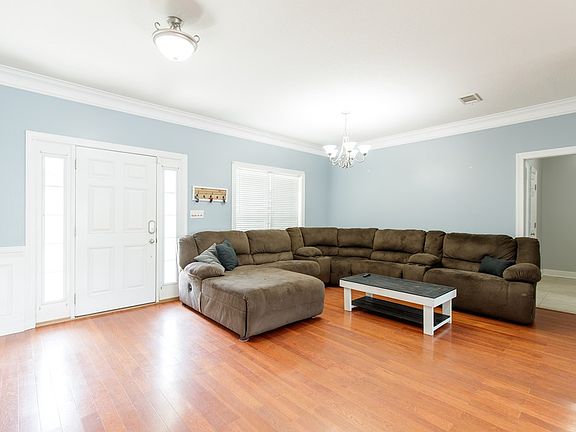 5th image of 4090 Northlake Dr