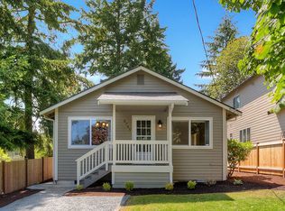 3745 SW 98th St, Seattle, WA 98126