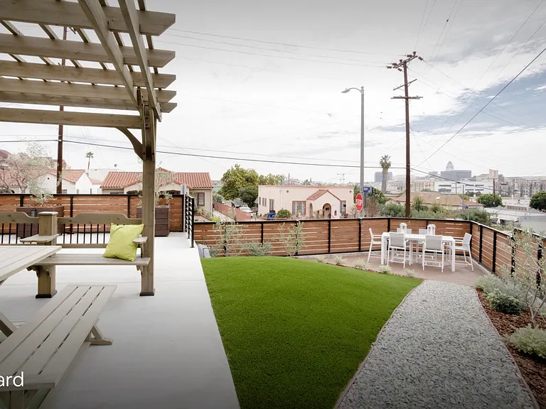 811 N Beaudry Ave — Photo 39