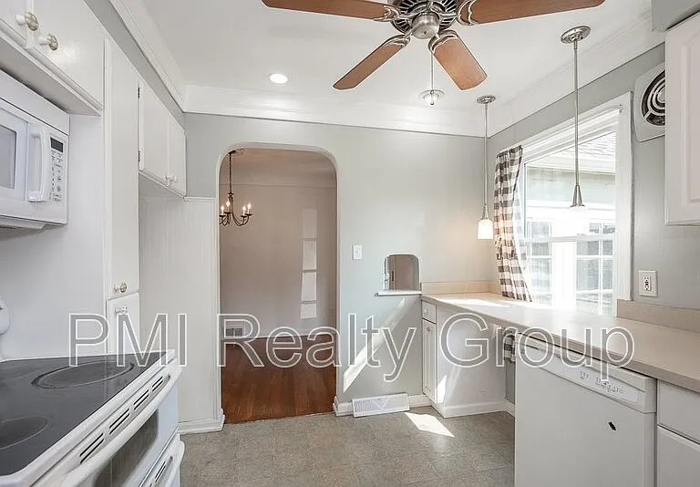 1547 Sherbrook Rd — Photo 20