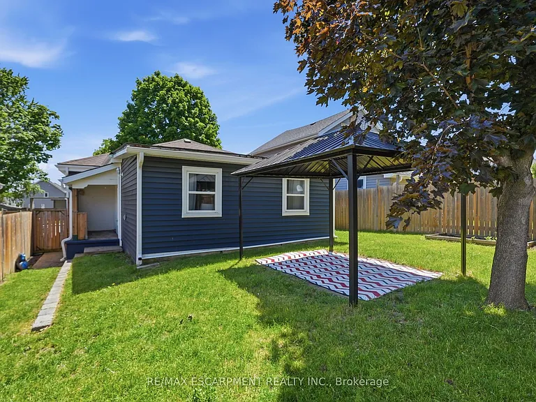 118 Victoria St — Photo 28