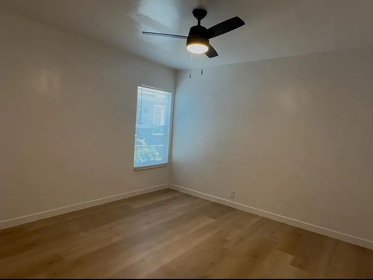 6407 11th Ave — Photo 12