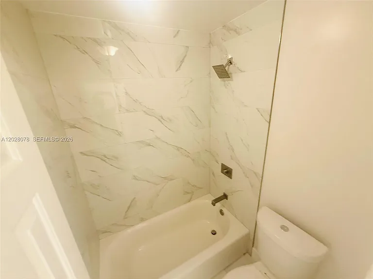 10787 Royal Palm Blvd #5 — Photo 24