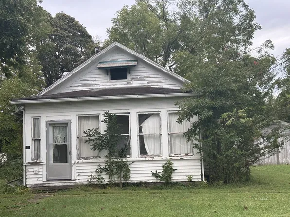520 Broadway St, Middleport, OH 45760