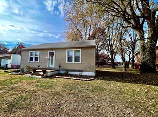 320 N Old Bethalto Rd, Bethalto, IL 62010