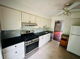 17 Woodfern St, Edison, NJ 08820