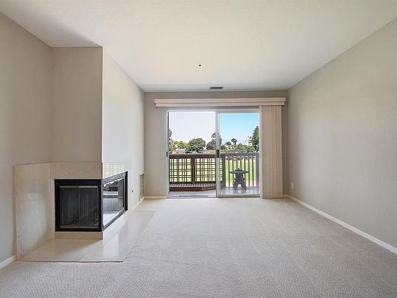 5th image of 300 Murchison Dr APT 306