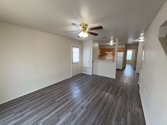 3rd image of 4107 Gus Dr APT A