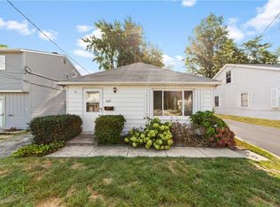 1007 Westwood Dr, Willoughby, OH 44094