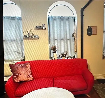 Rented by Geraldine Capasso, LREB | media 4