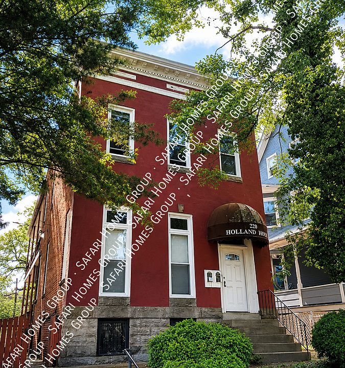 1st image of 220 S Augusta Ave #1F