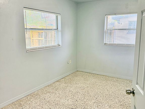 4th image of 4169 Highland Loop