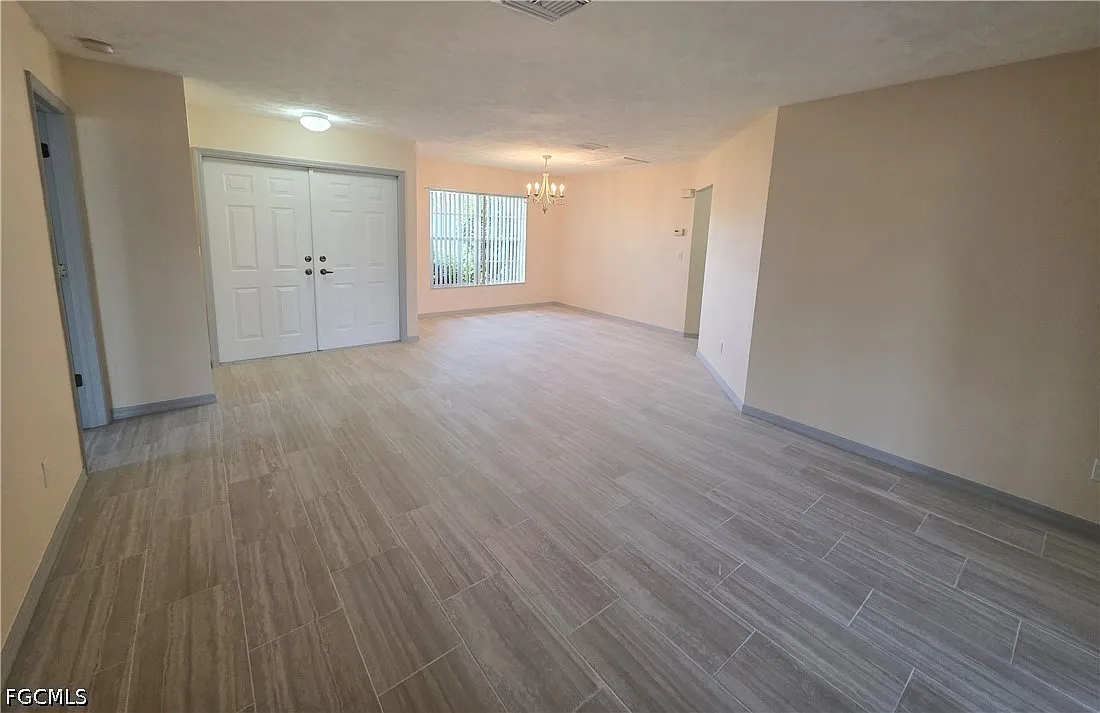 4 bed, 2.0 bath, 1859 sqft, $2,500 — Photo 3