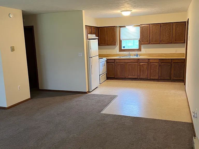 3846-48 State Route 183 — Photo 6