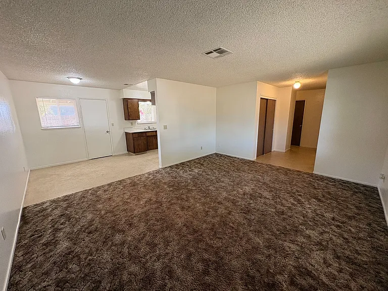 1329 S Liberty St — Photo 11