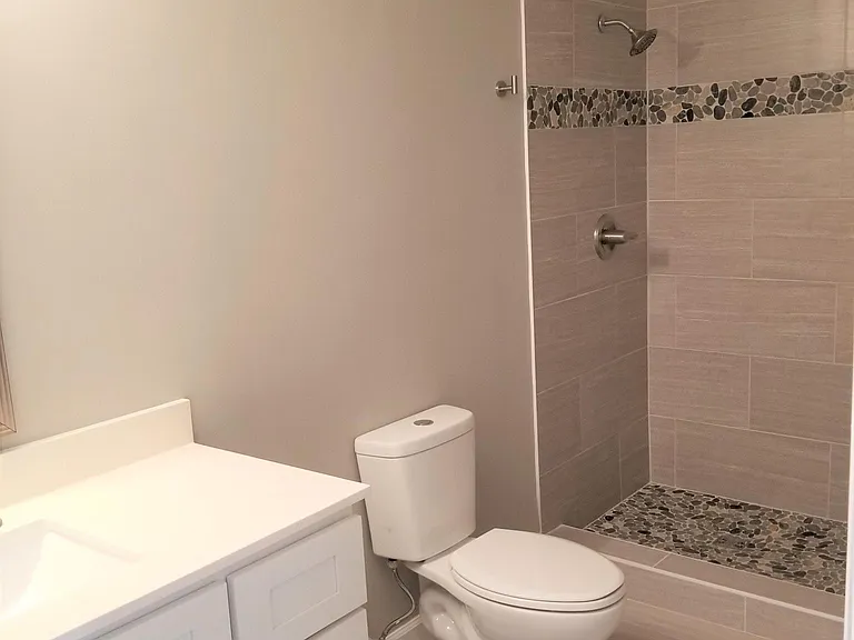 2810 Herndon Village Way #101 — Photo 9