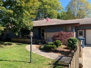 295 Woodward St, Fond Du Lac, WI 54935