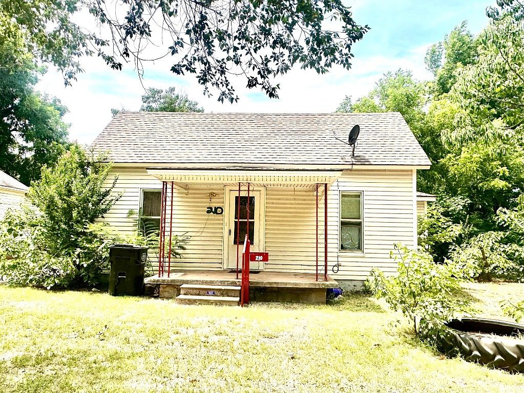 210 NW 1st St, Verden, OK 73092 Zillow