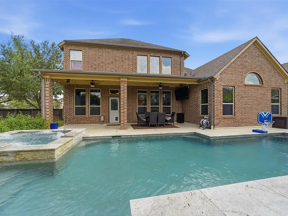 26502 Prairie School Ln
