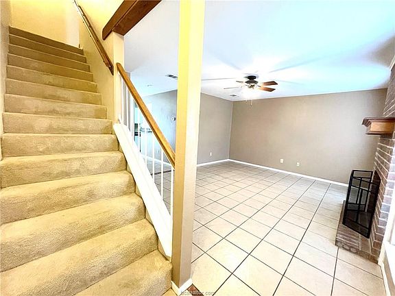 4th image of 1904 Dartmouth St APT D3