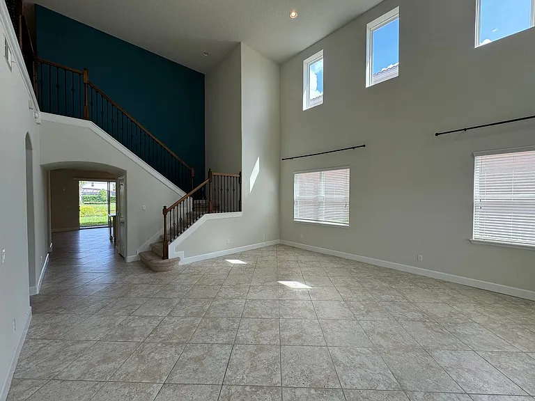 12119 Uleta Ln — Photo 18