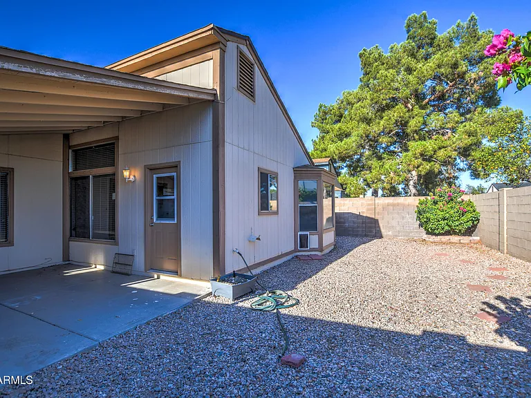 815 E Calle Del Norte — Photo 38