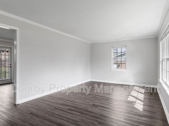 3rd image of 181 Foster Dr