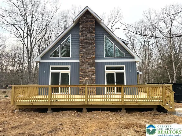 101 White Oak Dr, Jim Thorpe, PA 18229