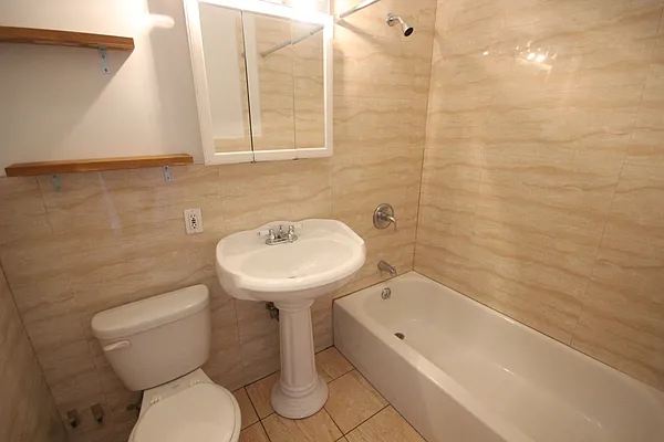 Rented by Nooklyn NYC LLC | media 2