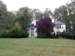2 Beth Ln, Morganville, NJ 07751