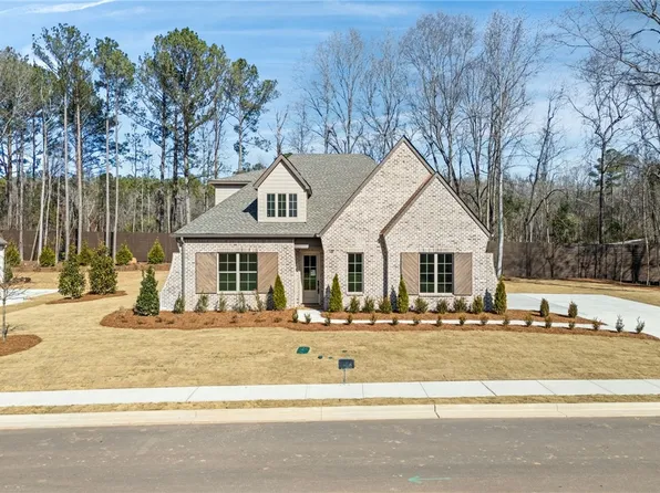 713 Bethesda Ct, Auburn, AL 36830