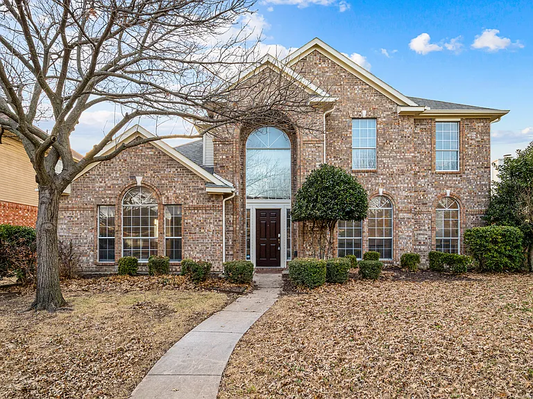 8205 Steamers Ln — Photo 10
