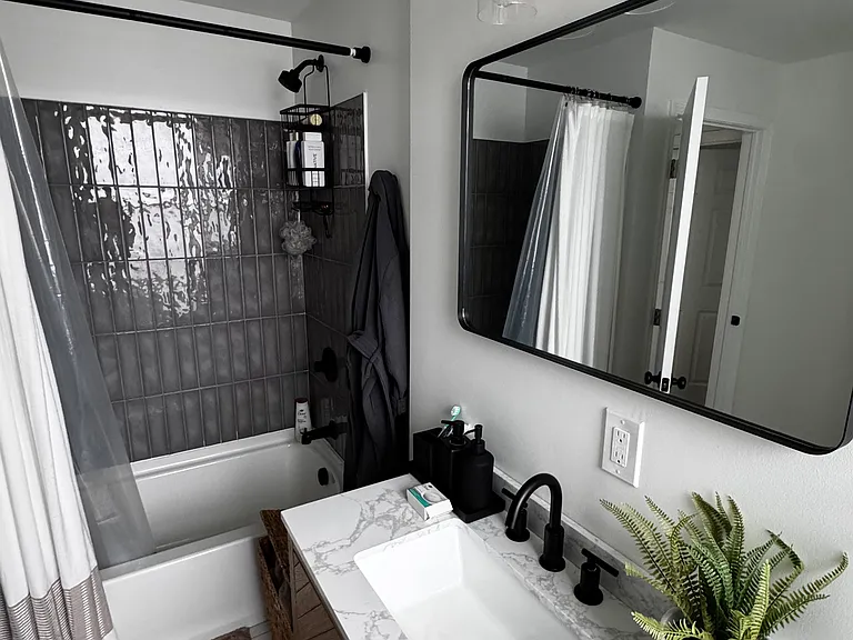 148 Barrett St — Photo 16