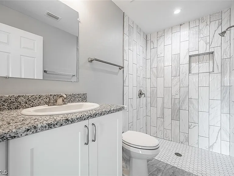 184 Village Cir — Photo 23