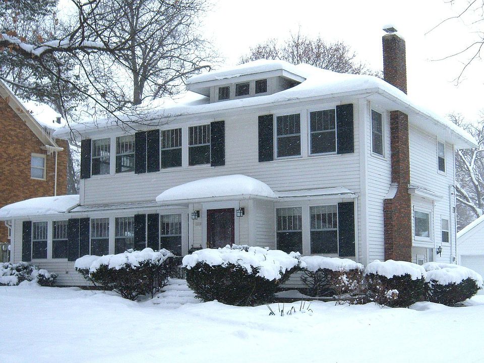 2333 Blake Blvd SE, Cedar Rapids, IA 52403 Zillow