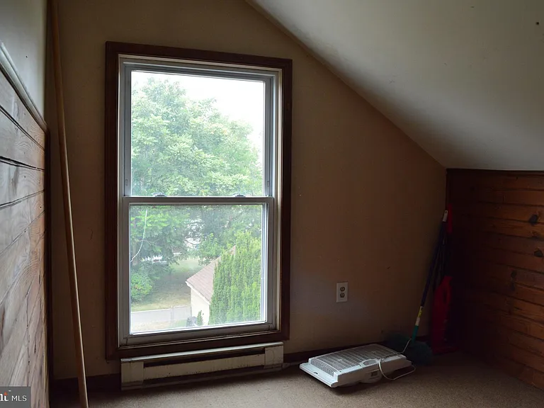 121 Broad St — Photo 31