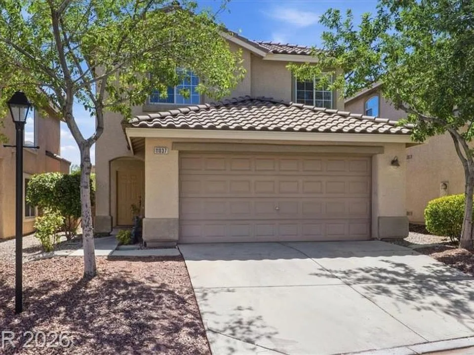 11037 Meadow Leaf Ave