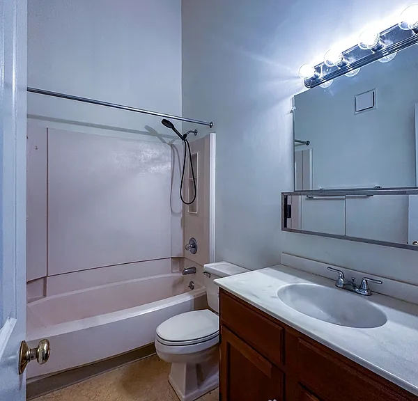 247 N Shippen St #410 — Photo 13