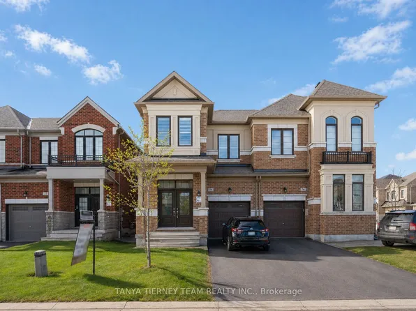 34 Mulgrave St, Whitby, ON L1P 0J9